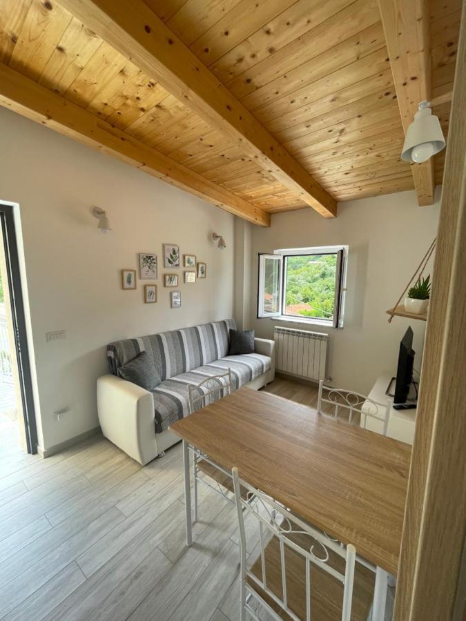 Da Pippo Apartment โมเนเลีย ภายนอก รูปภาพ