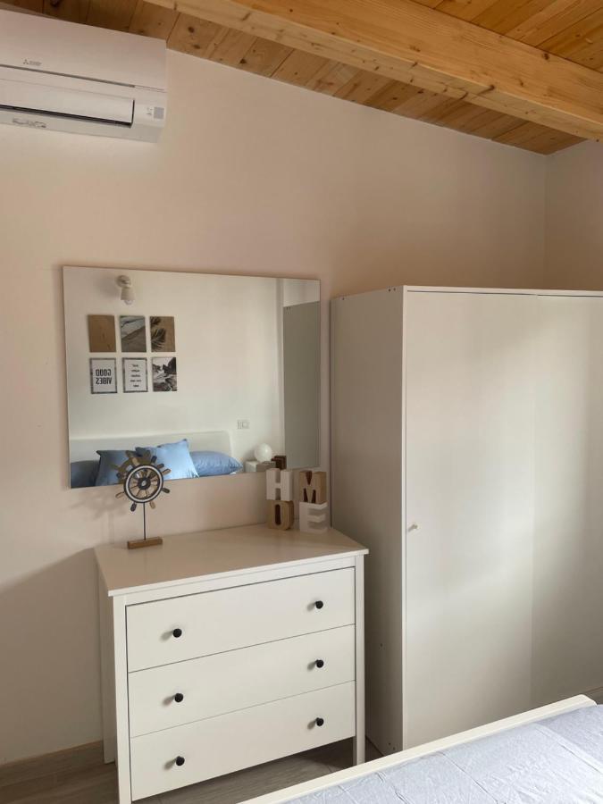 Da Pippo Apartment โมเนเลีย ภายนอก รูปภาพ